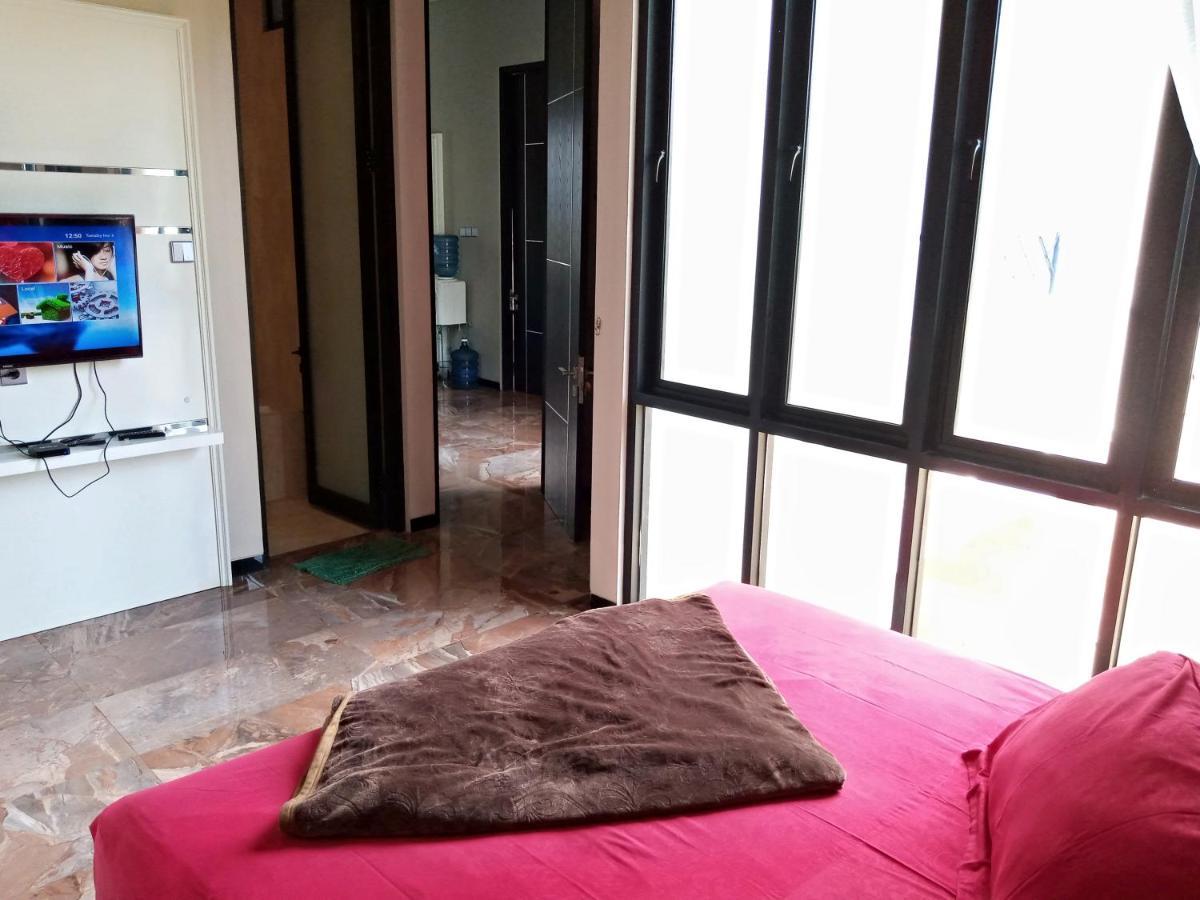 Villa Valencia Batu  Bagian luar foto