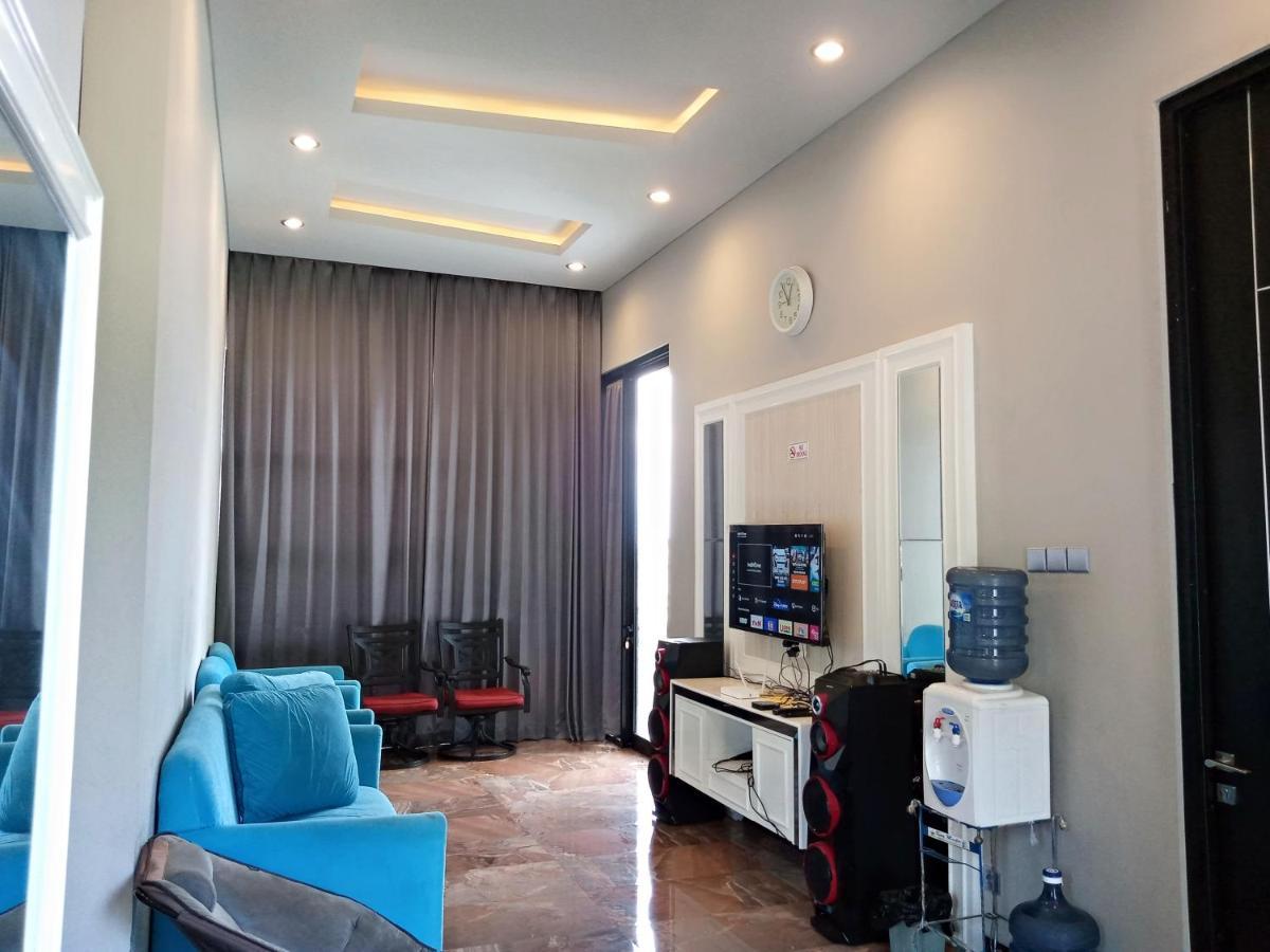 Villa Valencia Batu  Bagian luar foto