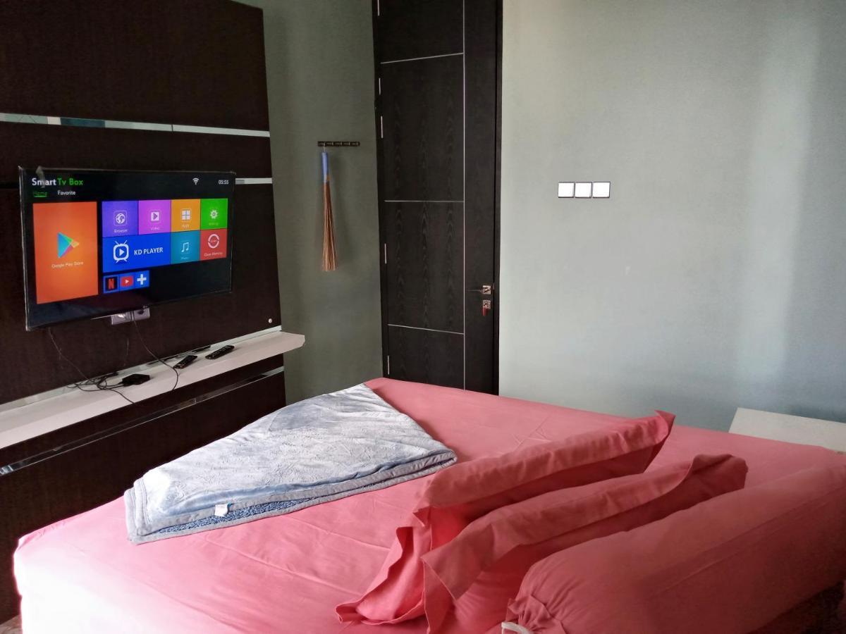 Villa Valencia Batu  Bagian luar foto