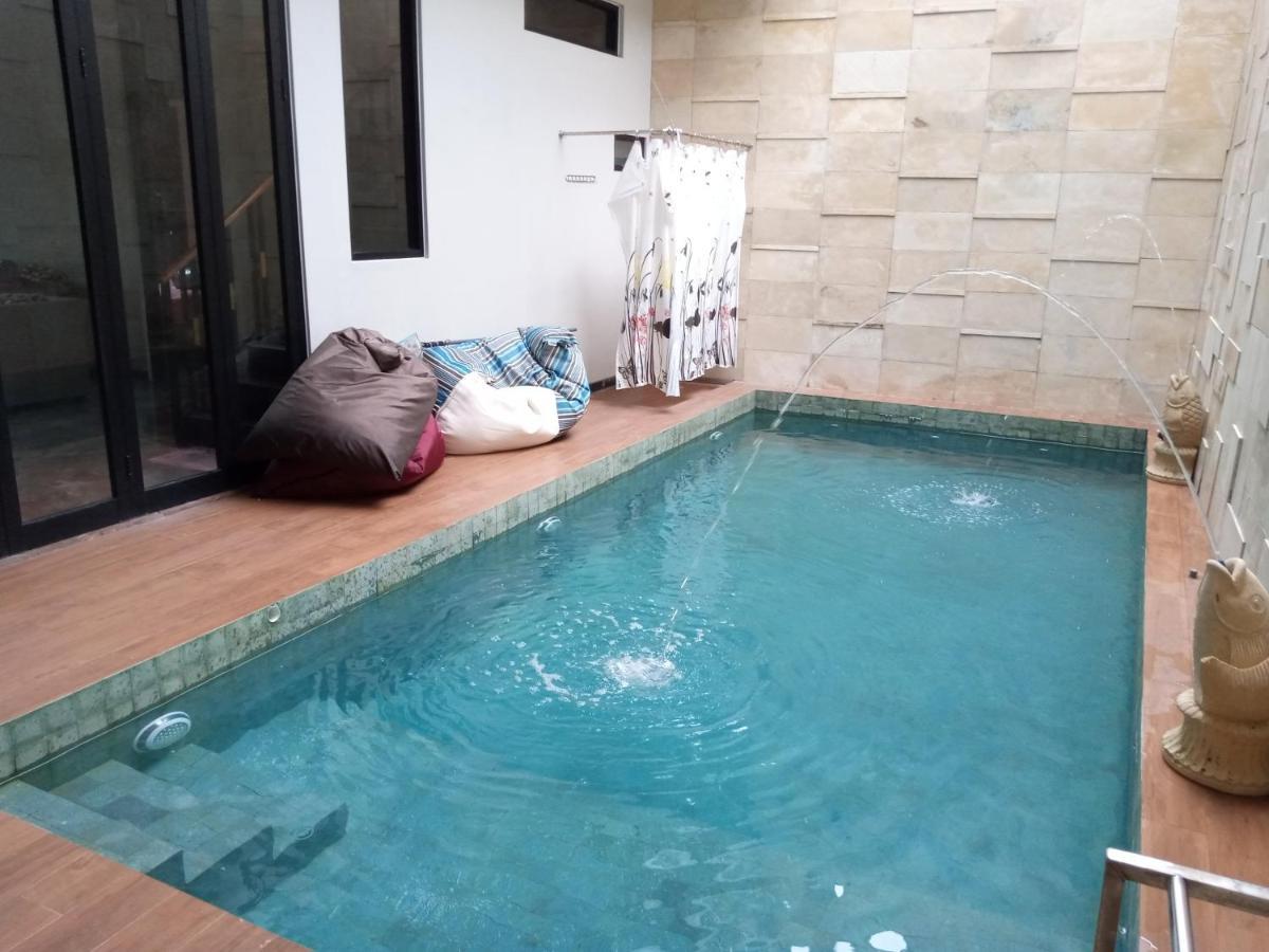 Villa Valencia Batu  Bagian luar foto